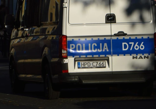 Dachowanie samochodu na DK2 w Horbowie-Kolonii. Dwie osoby poszkodowane