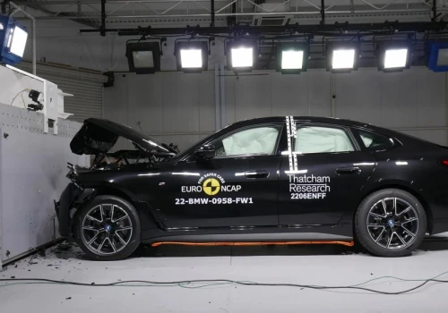BMW wprost o testach zderzeniowych. 5 gwiazdek przestało być priorytetem