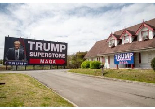 To koniec sklepu z gadżetami z Donaldem Trumpem. Nie ma klientów