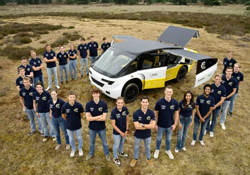 Solarna przychodnia zamiast karetki. Projekt z Eindhoven zderzy się z afrykańskim bezdrożem