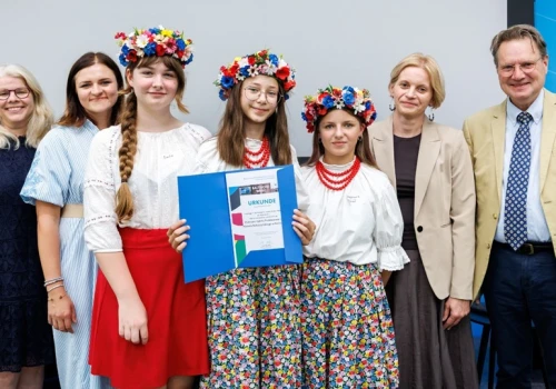 Uczniowie z Piotrówki dokonali „Śpiewającej rewolucji”. Wywalczyli za nią nagrodę w Bawarii