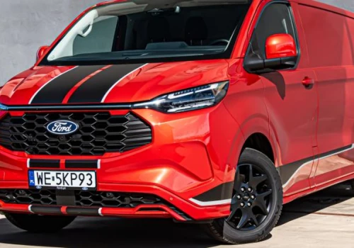 Test: Ford Transit Custom Van L1 PHEV Sport. Hybrydowy dostawczak to już nie fanaberia a wybór z rozsądku