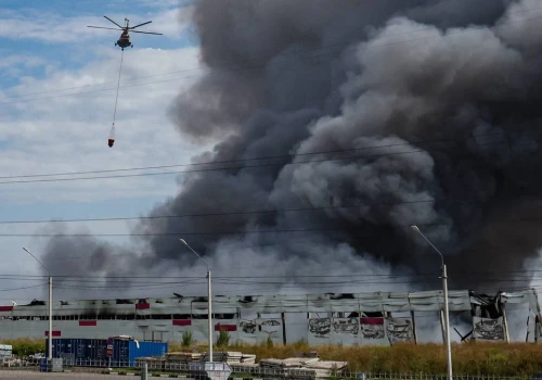 Zmasowany atak Ukrainy na Rosję. Płoną magazyny, co najmniej 11 ofiar