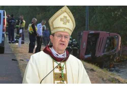 Wypadek polskiego autokaru na Węgrzech. Arcybiskup zabrał głos