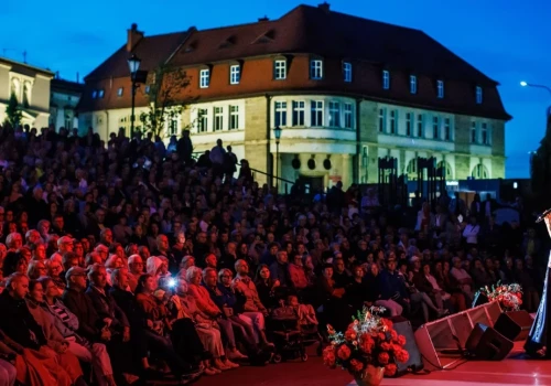 „Ach, Kiepura!” zachwycił publiczność. Drugi dzień Chojnickich Nocy Operetkowych za nami