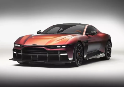 Aston Martin Valen ma 850 KM i V12 z przodu. Powstanie tylko 150 sztuk