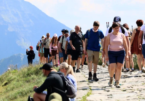 Tatry przeżywają prawdziwe oblężenie. Turystów jest więcej niż w Sylwestra