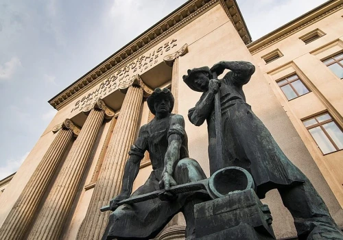 Kuźnia górników ponownie najlepszą polską uczelnią techniczną w rankingu szanghajskim