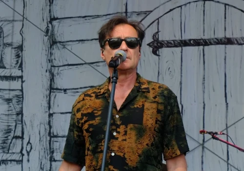 Jacek Kawalec obrzydliwie drwi z disco polo i Zenka Martyniuka. Zespół przeprasza za wokalistę