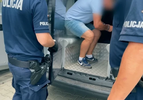 Kibolskie zamieszki przed meczem Ruchu. Policja zatrzymała sześć osób