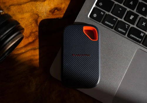Kogo stać dziś na dyski Pro? Test Sandisk Extreme Portable SSD V3