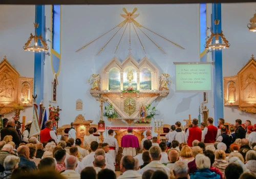 Od pokoleń modlą się do Matki Bożej Frydeckiej. Trzycatek w Jaworzynce będzie miał sanktuarium