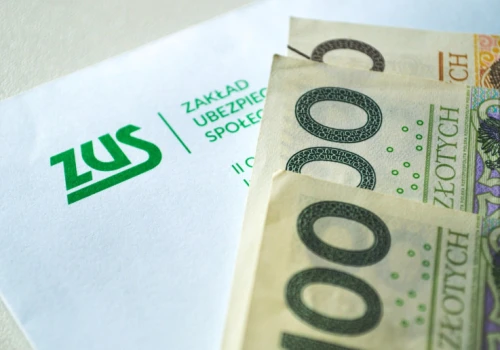 Dodatkowe pieniądze od ZUS już od 1 września. Są terminy wypłat