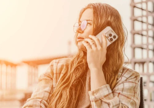 Jak zacząć rozmowę przez telefon? Pierwsze słowa mają znaczenie