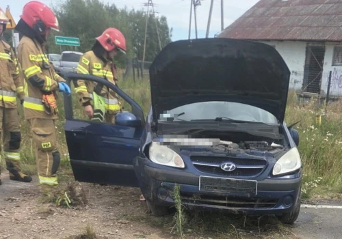 Szokujące okoliczności wypadku. Pijany za kierownicę przeciągnął nieprzytomną pasażerkę