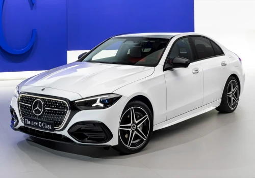 Oto nowy Mercedes Klasy C oficjalnie. Pożegnajcie małe silniki
