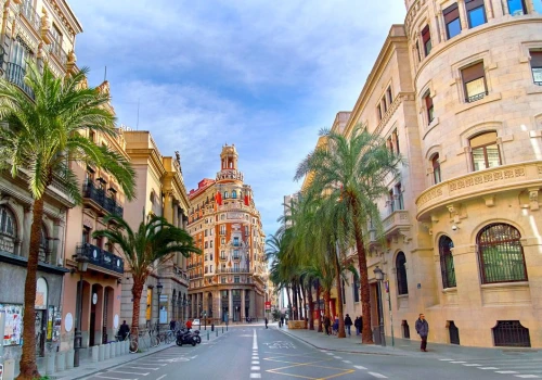 City break w Walencji 🇪🇸✈️ 3 noce w 4* hotelu za 949 PLN 🇪🇸✨