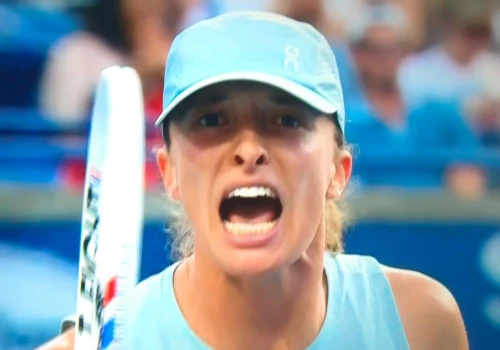 WTA 1000: Po burzy wyszło słońce. Obrończyni tytułu gra dalej!