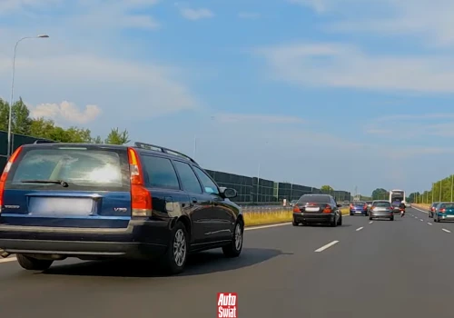 Tak jeździmy, że się odechciewa siadać za kółko. Znów wróciłem z autostrady i znów to samo