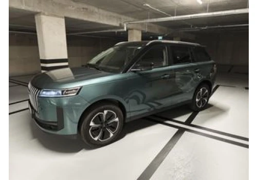 Auto, które ucieszy bardziej pasażerów niż kierowcę. Test Jaecoo 5 Hybrid