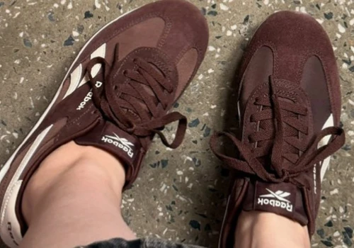 Te czekoladowe sneakersy będę numerem 1 jesienią - w CCC są jeszcze rozmiary. A Eobuwie?