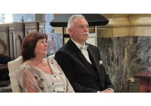 Piękny jubileusz. Tomasz Kwiecień i jego żona Maria w Jędrzejowie obchodzili 50. rocznicę ślubu. Modlił się z nimi biskup Marian Florczyk