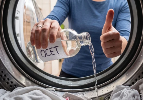 Dodawania octu do pralki. Do czego służy i dlaczego jest zalecane?