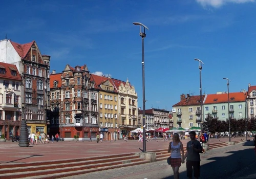 Za 200 tys. zł można tu kupić spore mieszkanie. To miasto staje się alternatywą dla Katowic