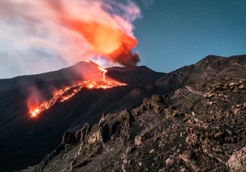 Etna komplikuje podróże. Odwołane loty i dodatkowe koszty turystów na Sycylii