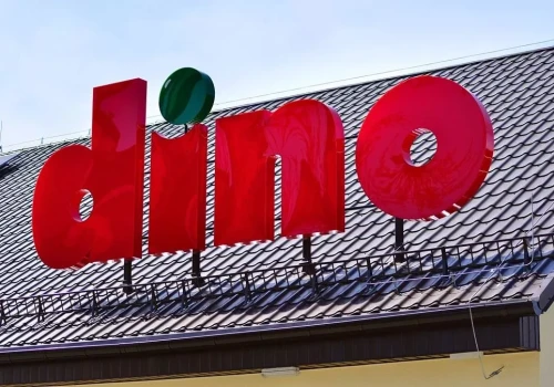 Dino przebije 50 miliardów przychodu w 2028 roku. Jakie są zagrożenia dla dynamicznego rozwoju sieci?