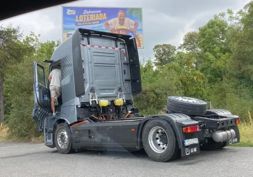 Kolejny chiński ciągnik siodłowy na polskich drogach – Farizon Homtruck we Wrocławiu