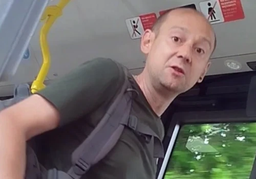 Wyzywał Ukraińców w autobusie w Katowicach. Policja opublikowała jego zdjęcie