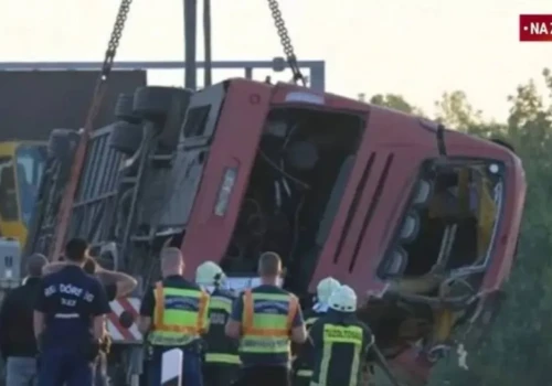 Wypadek autokaru na Węgrzech. Jest decyzja w sprawie aresztu dla kierowcy