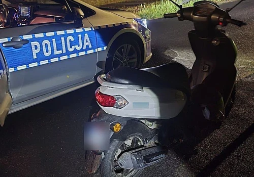 Zakrapiana przejażdżka motorowerem ul. Jagiellońską skończyła się w rowie. 54-latek 