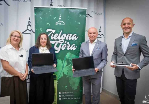 Zielona Góra. Magistrat dostał bezpieczne laptopy do zdalnej pracy
