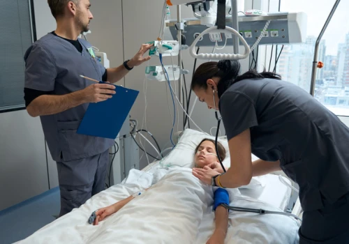Lekarzy przybywa, ale nie tam, gdzie są najpilniej potrzebni. Niepokojące prognozy