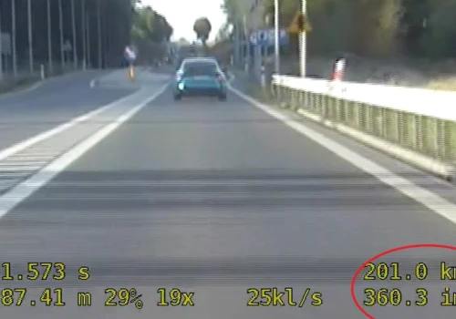 Leciał 201 km/h, gdzie powinien jechać 70. Mandat był srogi, ale to nie koniec