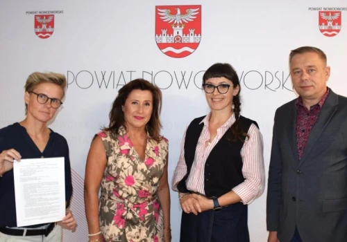 Dwa projekty z dofinansowaniem PFRON. Powiat podpisał umowy