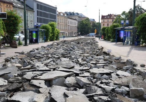 Więcej zieleni na przystanku przy Hali Targowej. Mogą pojawić się drzewa
