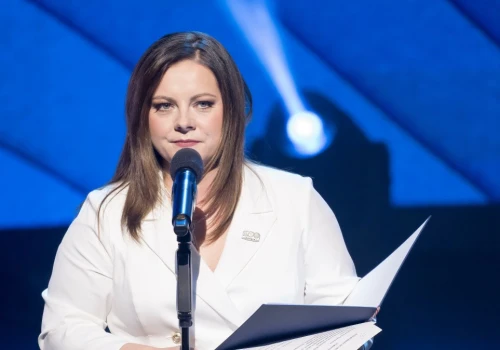 Prezydent Gdyni alarmuje policję. Ktoś mógł poluzować śruby w jej aucie