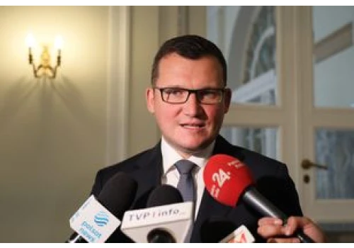 Pałac reaguje na apel. 
