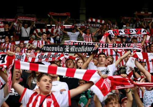 Trzęsienie ziemi w Cracovii? Właściciel zabrał głos