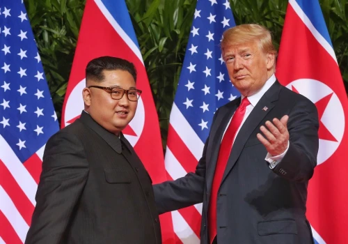 Trump zerka na Koreę Północną. Chce znów rozmawiać z Kimem