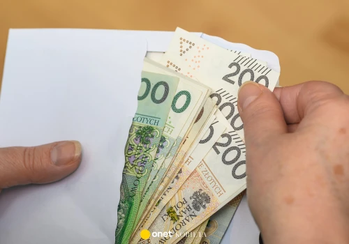 Czternasta emerytura 2026. Po przekroczeniu tego progu świadczenie maleje