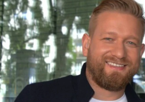 Bartek Jędrzejak zaliczył niezłą wpadkę na wizji! Widzowie nadali mu przezwisko!