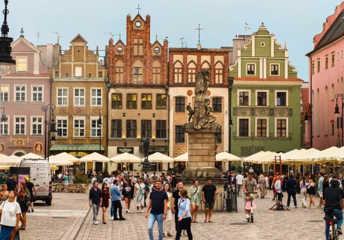 Te polskie miasta chwalą się wydarzeniami. Są idealne na krótki city break. Tyle zapłacisz za nocleg