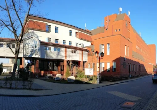 Ponad 130 metrów naziemnych łączników w Szpitalu Jana Pawła II. Ułatwią transport pacjentów