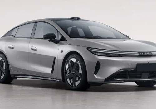 GAC Aion Ray 7 ma dziś premierę. Prawie 5 metrów, 245 KM i silnik Huawei