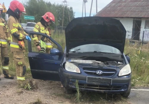 Po wypadku ranną pasażerkę upchnął za kierownicą. Prowadził pijany