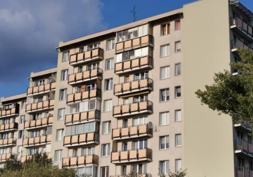 Koniec z hałaśliwymi sąsiadami. Od 20 września nowe przepisy w blokach